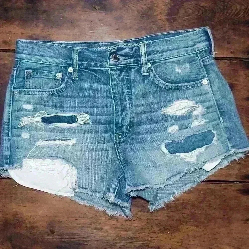 American Eagle Vintage Hi-Rise Festival Cut-Off Shorts
